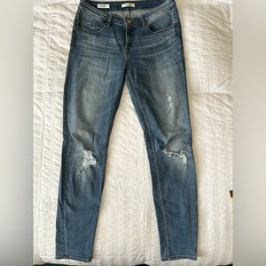 Vigoss Distressed Jagger Skinny Jean